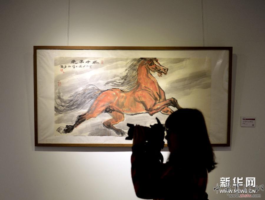 許勇“馬年畫馬”中國行畫展在沈陽舉行 圖 (文化)(2)許勇“馬年畫馬”中國行畫展在沈陽舉行