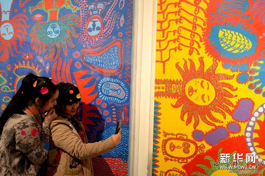 （晚報(bào)）（1）日本女畫展轟動(dòng)上海