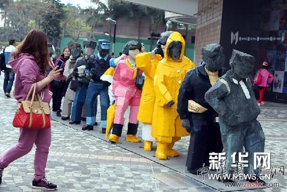 朱銘大型雕塑展在香港揭幕 圖 (晚報)(2)朱銘大型雕塑展在香港揭幕