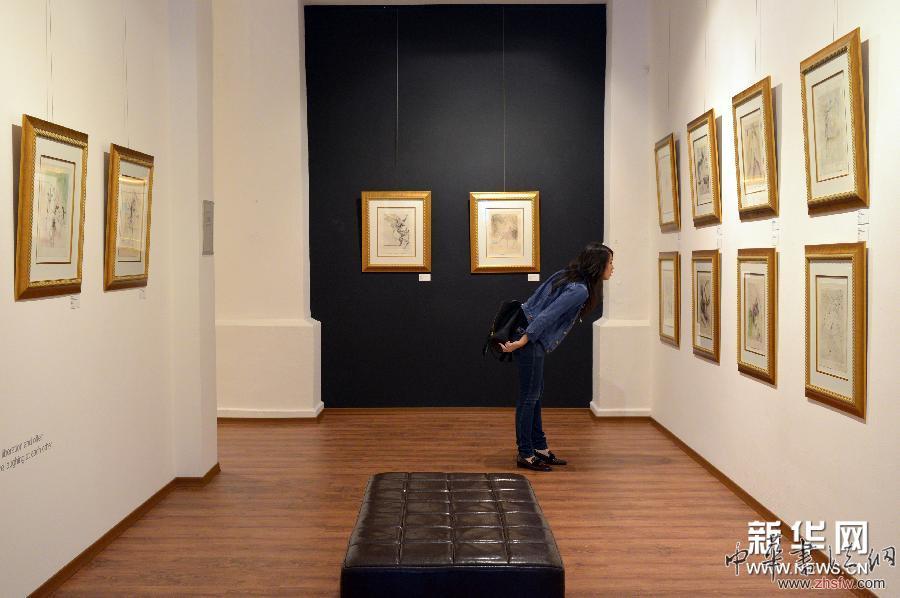 （晚報(bào)）（1）《薩爾瓦多&middot;達(dá)利：阿爾吉耶收藏》展覽亮相新加坡