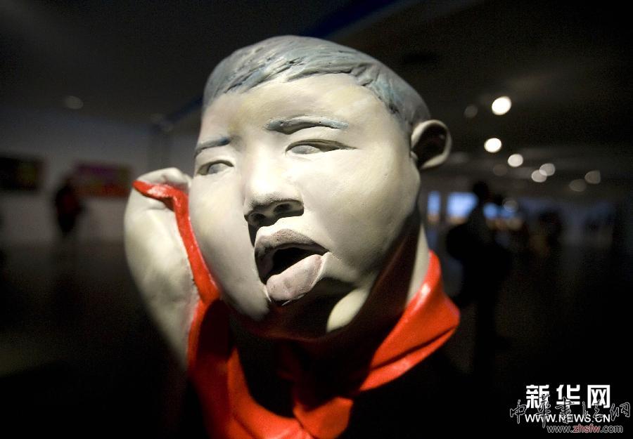 南京藝術(shù)學(xué)院舉辦畢業(yè)作品聯(lián)展 圖