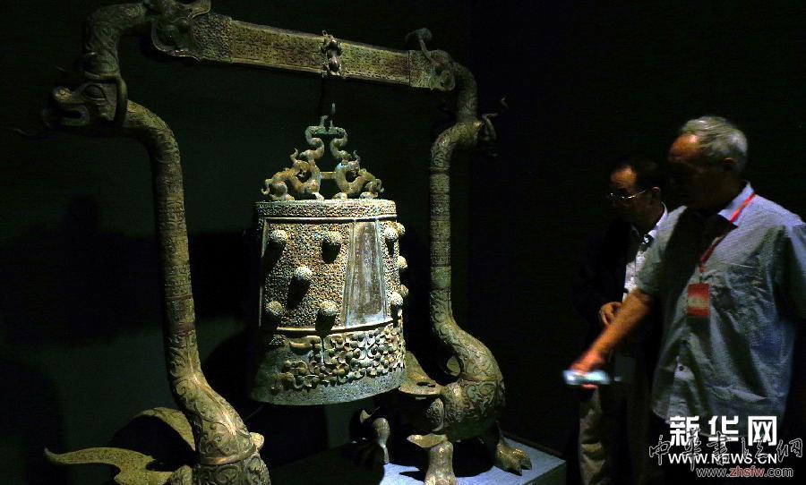 （晚報）（3）大連首屆文化藝術(shù)品收藏展開展