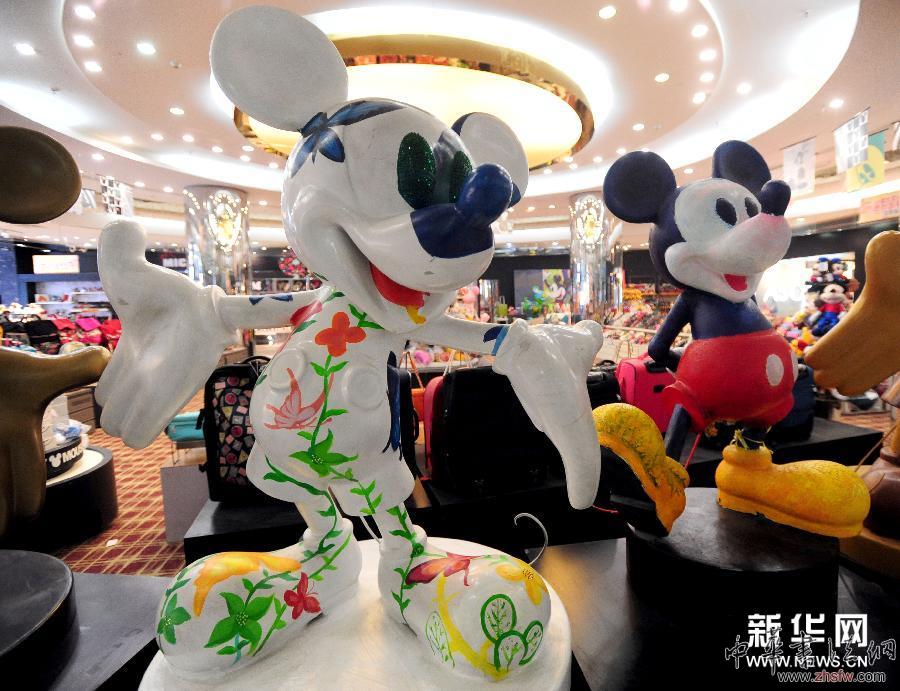 米奇老鼠展亮相沈陽(yáng) 組圖
