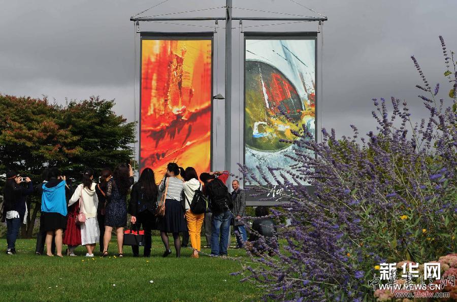 “別處即此處”中法大型戶(hù)外藝術(shù)展揭幕 組圖 (國(guó)際)(5)“別處即此處”中法大型戶(hù)外藝術(shù)展揭幕