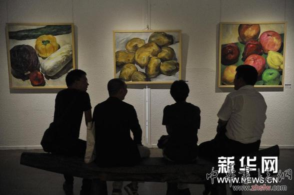（晚報(bào)）（1）第一屆后真實(shí)主義藝術(shù)展亮相燕郊