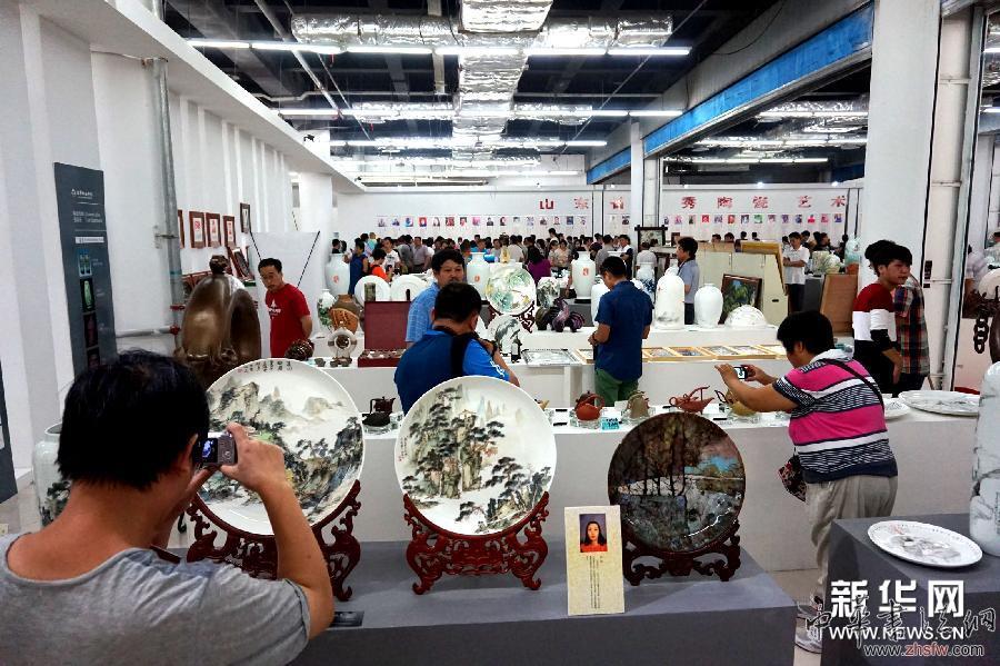 （晚報）（1）陶博會上人氣旺