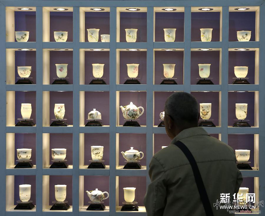 （晚報(bào)）（2）2014東北藝術(shù)品博覽會(huì)開幕