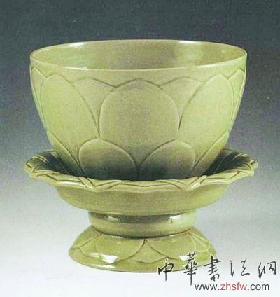 五代越窯蓮花式托盞