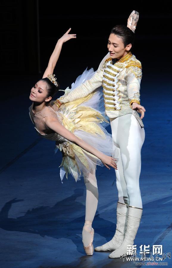 第十屆中國(guó)藝術(shù)節(jié)閉幕 圖 (文化)(5)第十屆中國(guó)藝術(shù)節(jié)閉幕