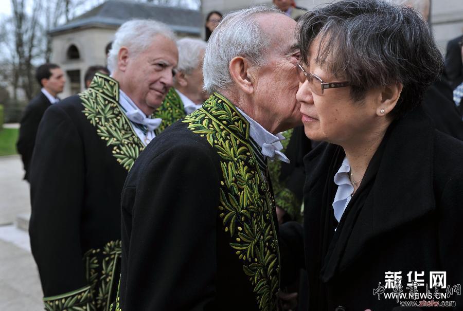 （國(guó)際）（3）著名華裔畫家朱德群在巴黎下葬