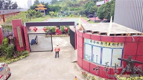 美術(shù)中學(xué)招生宣傳作假落榜生被吹成名牌大學(xué)生