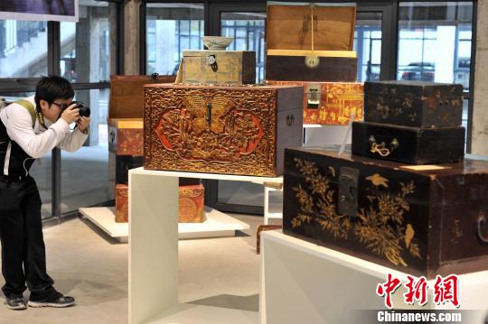 福州海峽創(chuàng)意園舉辦老箱子展覽