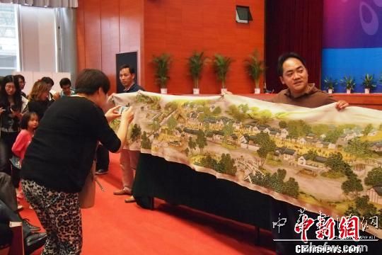 云南文博會(huì)首場(chǎng)拍賣遇冷超半數(shù)拍品流拍（組圖）