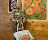 廢棄物上的繽紛世界——香港八旬婆婆舉辦個(gè)人畫展 圖