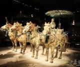 秦兵馬俑一號(hào)坑考古新發(fā)現(xiàn)兩面木胎漆鼓