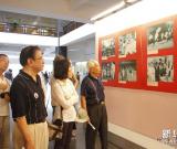 中國(guó)抗法援越老戰(zhàn)士及家屬代表團(tuán)參觀(guān)戰(zhàn)爭(zhēng)遺跡博物館 組圖