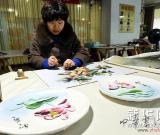 辛集皮貼畫：拼出五彩斑斕大世界 圖