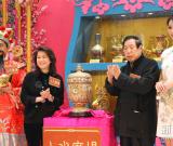 “永恒經(jīng)典——張同祿大師景泰藍(lán)珍品展”在香港舉行 圖