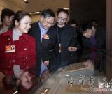 全國(guó)人大代表參觀國(guó)博《復(fù)興之路》展覽 圖
