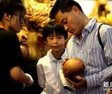 臺(tái)灣檜木藝術(shù)品熱銷山東 圖