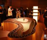 “尊尼獲加尊邸永遠(yuǎn)向前感官藝術(shù)展”在北京開幕 組圖