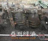 丹麥發(fā)現(xiàn)700年前廁所 內(nèi)部排泄物依稀可見(圖)