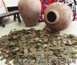 工地挖出陶罐藏12000枚錢幣 時間跨度300年