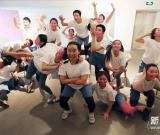 現(xiàn)代舞演繹“大臉畫” 圖