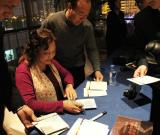 《中國(guó)紫砂十大名壺》價(jià)格飆升，專家解析紫砂熱