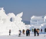 “凈月雪世界”正式開放 用雪達(dá)40萬立方米