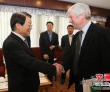 蔡武部長會(huì)見英國廣播公司總裁霍爾