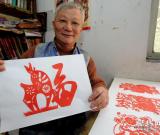 巧手剪“羊”迎新春