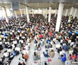 濟南8000藝考生同場“畫夢” 組圖