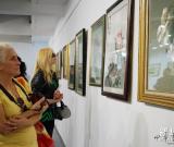 中國刺繡展和美麗河北圖片展在波蘭華沙開幕