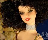 身穿世界名畫的芭比娃娃(圖)