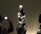 “影子”雕塑展亮相中國(guó)美術(shù)館 圖