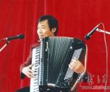 著名硬筆書法家龐中華：書法是無聲的音樂