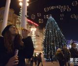 克羅地亞：圣誕彩燈烘托節(jié)日氣氛 組圖