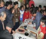 “宣揚(yáng)奧運(yùn)關(guān)注西部教育”書法萬里行途經(jīng)秦安