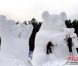 長春用40萬立方米雪打造巨型雪雕群 組圖