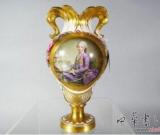 英古董花瓶破碎后被粘合意外拍出1.7萬英鎊